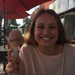 Meet your Posher, Erica